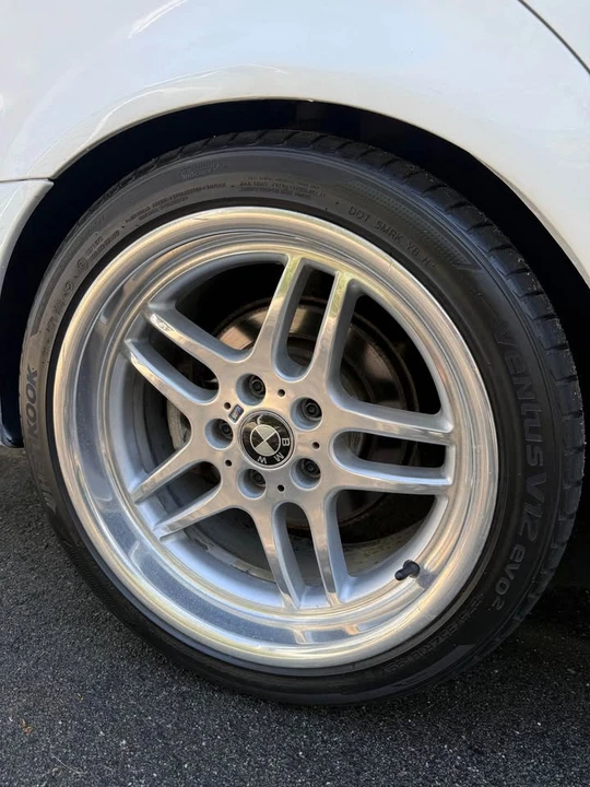 2000 BMW E39 540i - Image 5 of 17