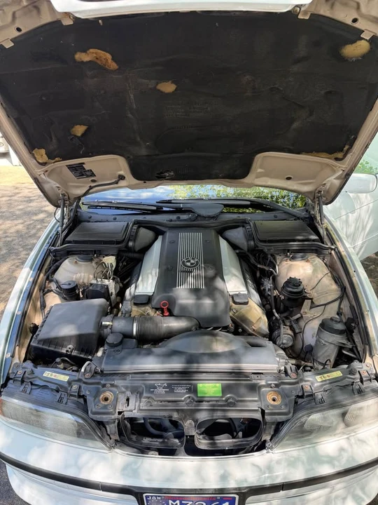 2000 BMW E39 540i - Image 7 of 17
