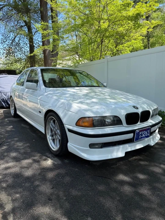 2000 BMW E39 540i - Image 2 of 17