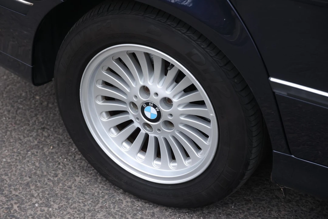 2000 BMW E39 5 Series - Image 11 of 30