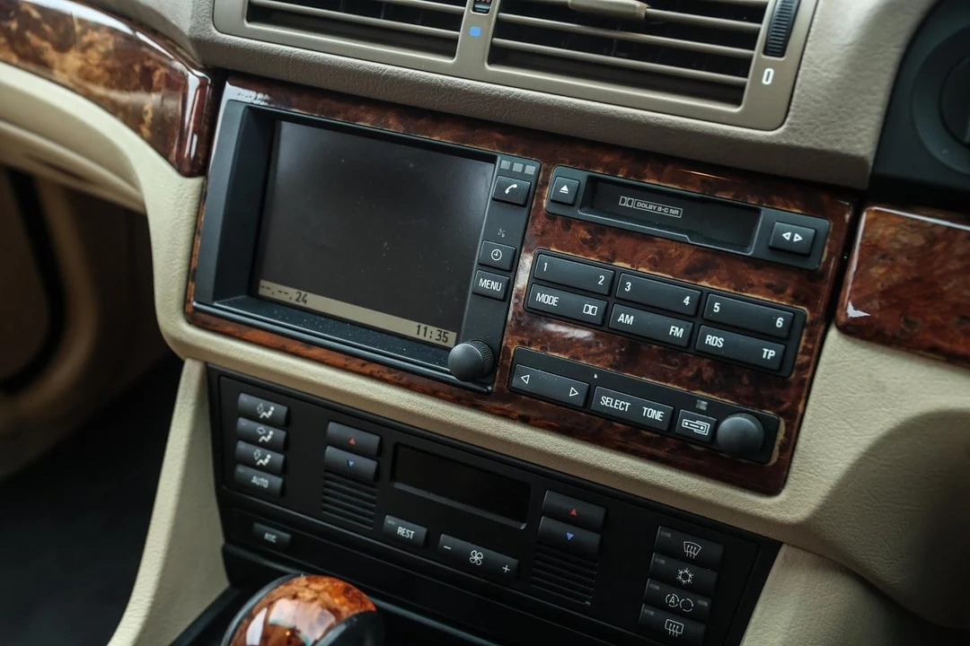 2000 BMW E39 5 Series - Image 29 of 30