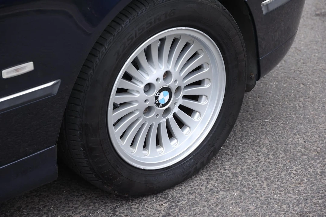 2000 BMW E39 5 Series - Image 12 of 30