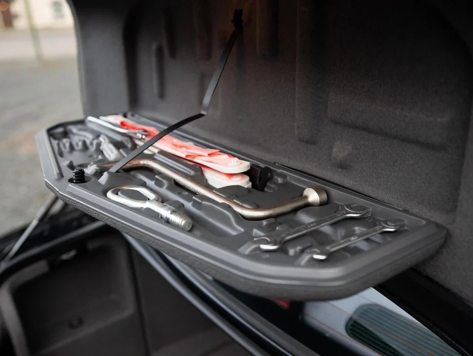2000 BMW E39 5 Series - Image 28 of 30