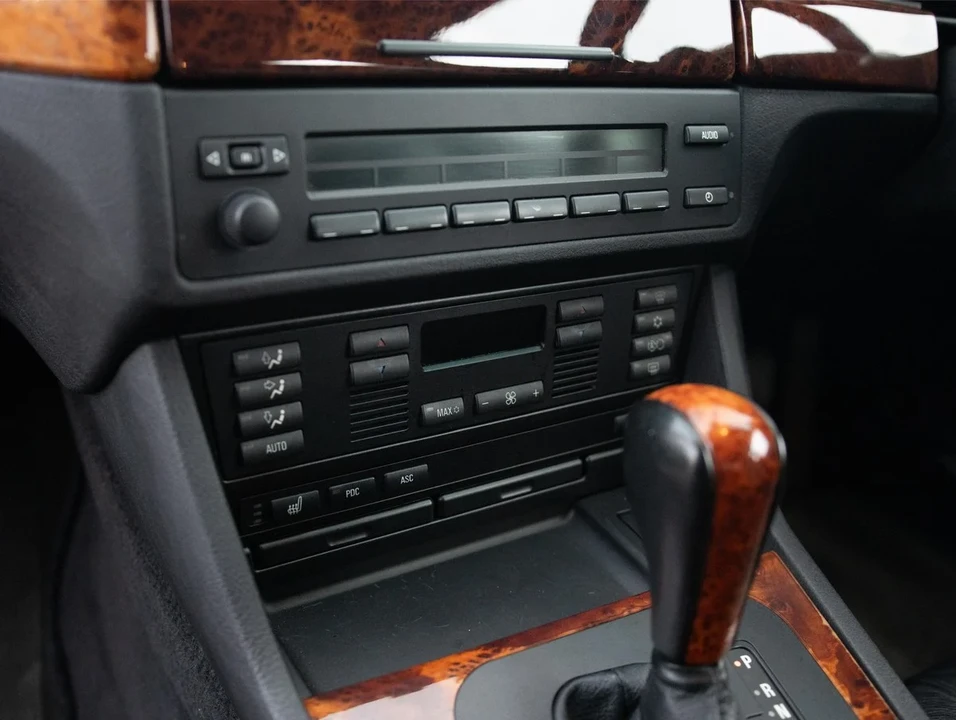 2000 BMW E39 5 Series - Image 25 of 30
