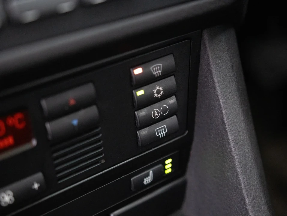 2000 BMW E39 5 Series - Image 26 of 30