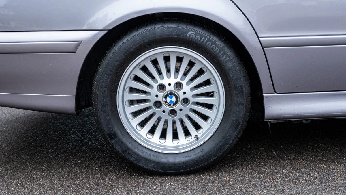 2000 BMW E39 5 Series - Image 11 of 30