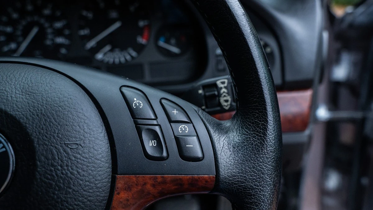 2000 BMW E39 5 Series - Image 27 of 30