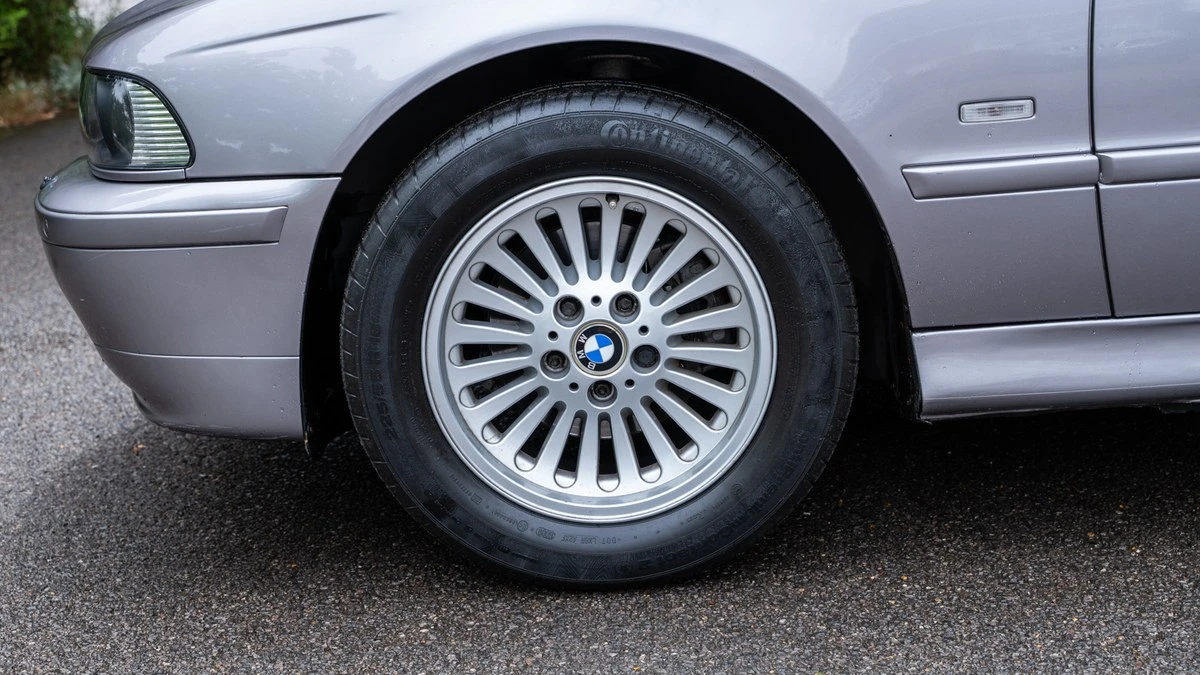 2000 BMW E39 5 Series - Image 13 of 30