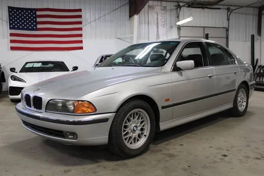 2000 BMW 528i