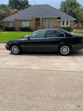 2000 BMW 528i