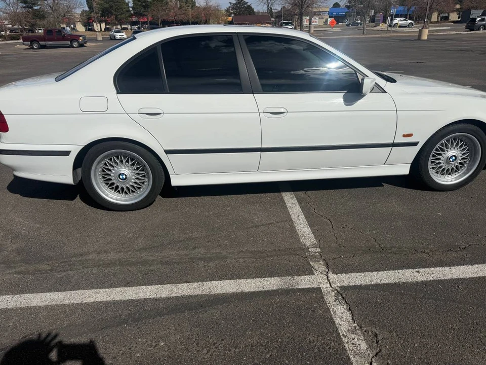 2000 BMW E39 5 Series - Image 2 of 15