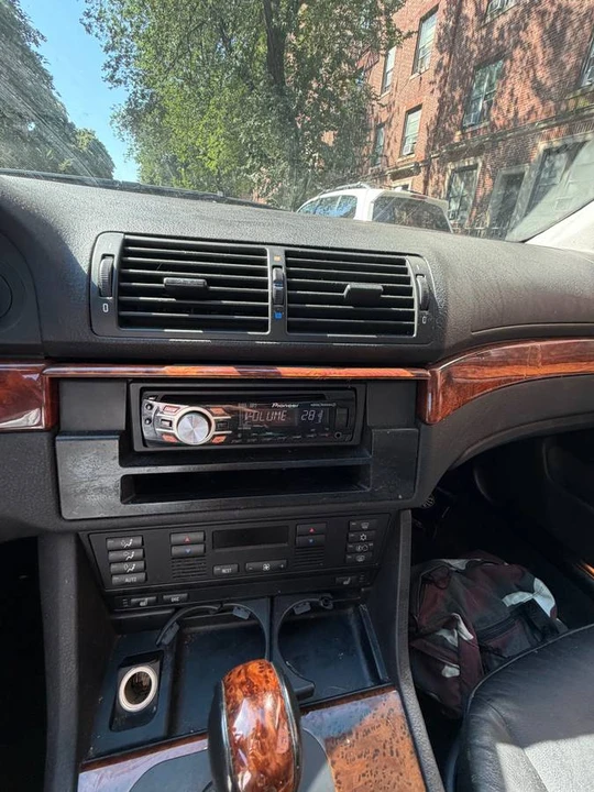 2000 BMW E39 5 Series - Image 8 of 11
