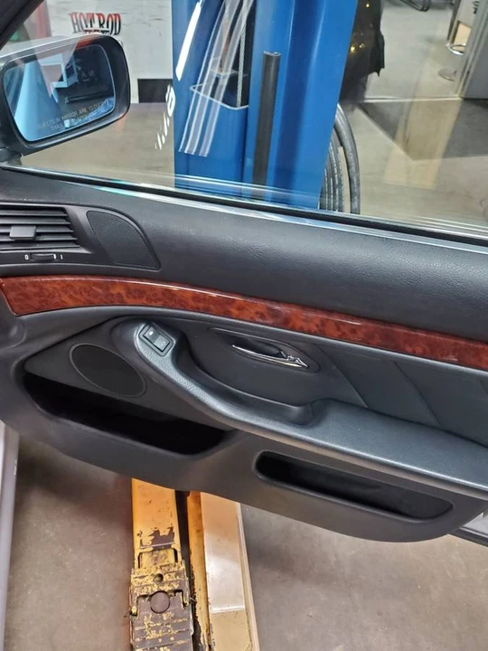 2000 BMW E39 5 Series - Image 14 of 24