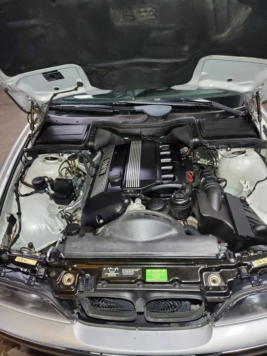 2000 BMW E39 5 Series - Image 11 of 24