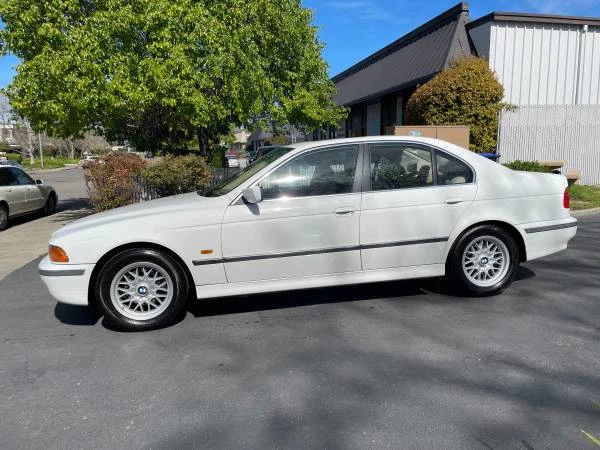 2000 BMW E39 5 Series - Image 2 of 17