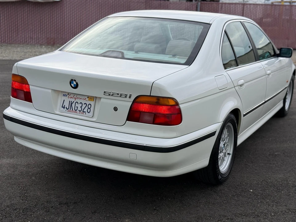 2000 BMW E39 5 Series - Image 9 of 31