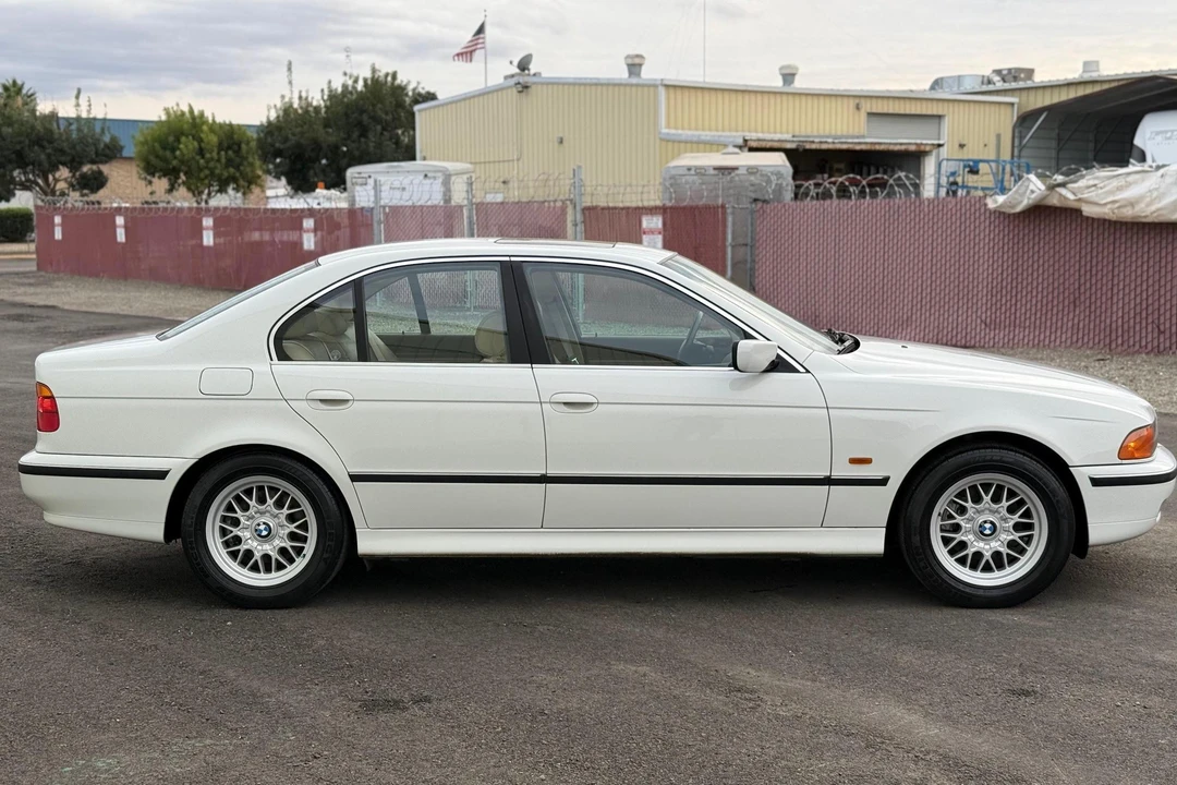 2000 BMW E39 5 Series - Image 3 of 31