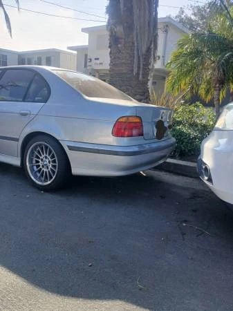 2000 BMW E39 540i - Image 2 of 3