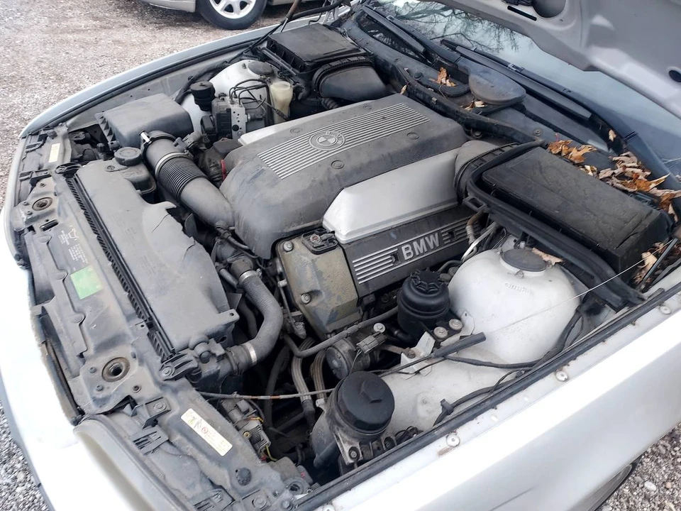 2000 BMW E39 540i - Image 7 of 13