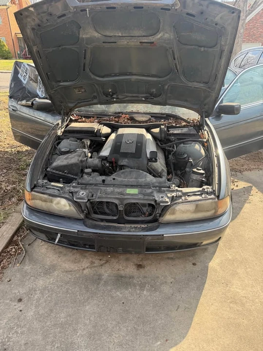 2000 BMW E39 540i - Image 2 of 8