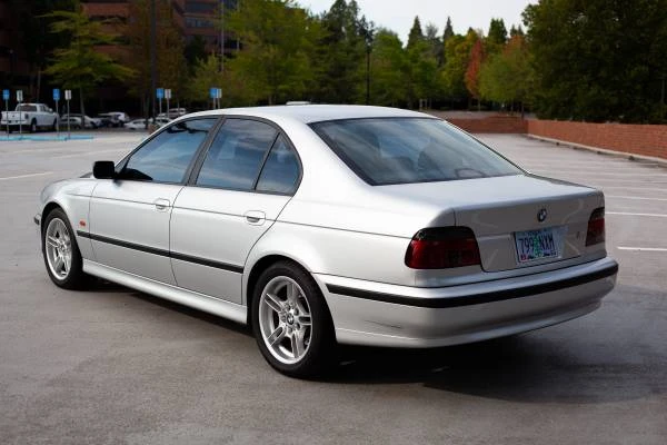 2000 BMW E39 540i - Image 4 of 11