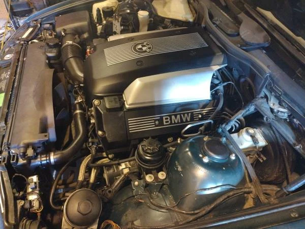 2000 BMW E39 540i - Image 8 of 9