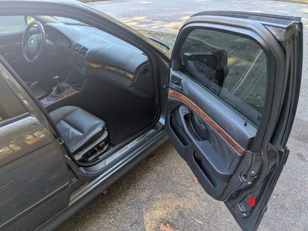 2000 BMW E39 540i - Image 13 of 18