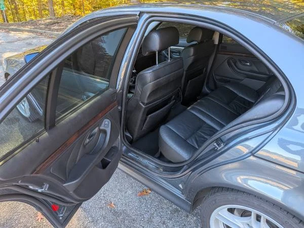 2000 BMW E39 540i - Image 9 of 18