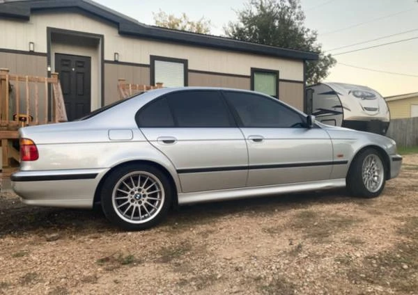 2000 BMW E39 540i - Image 11 of 12