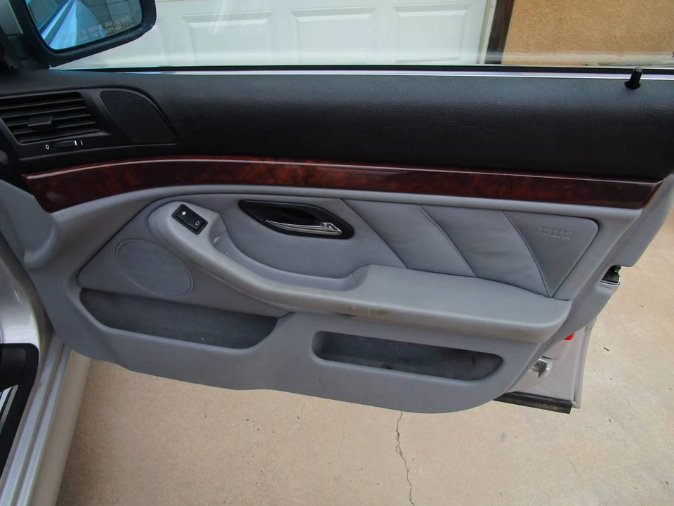 2000 BMW E39 540i - Image 16 of 22