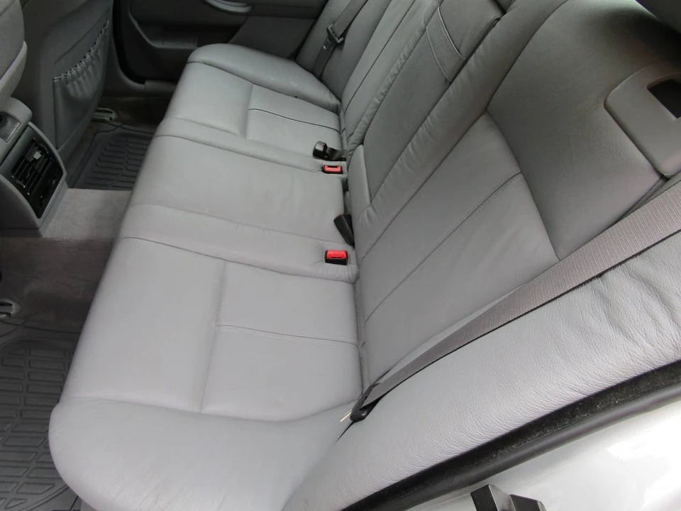 2000 BMW E39 540i - Image 13 of 22