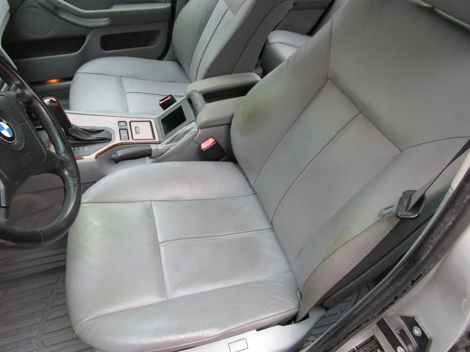 2000 BMW E39 540i - Image 2 of 5