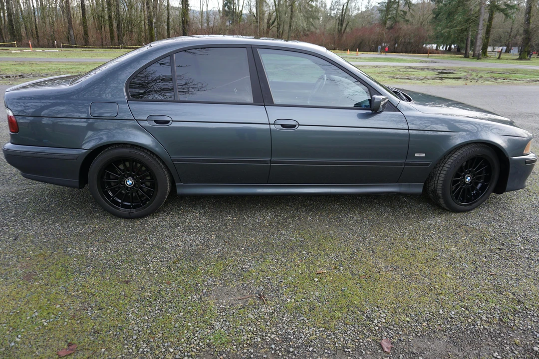 2000 BMW E39 540i - Image 18 of 26