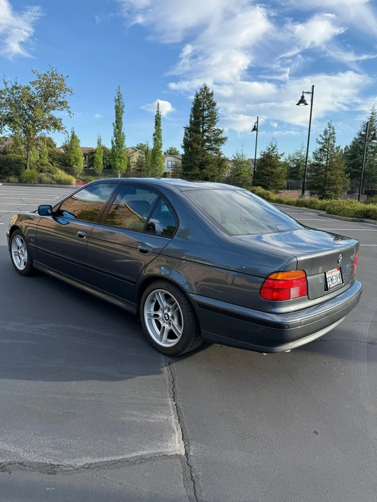 2000 BMW E39 540i - Image 12 of 31