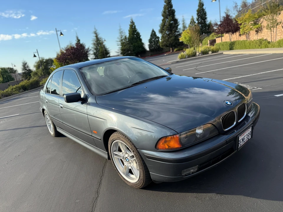 2000 BMW E39 540i - Image 19 of 31