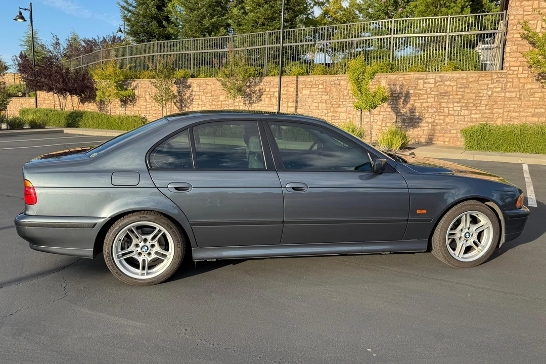 2000 BMW E39 540i - Image 4 of 31