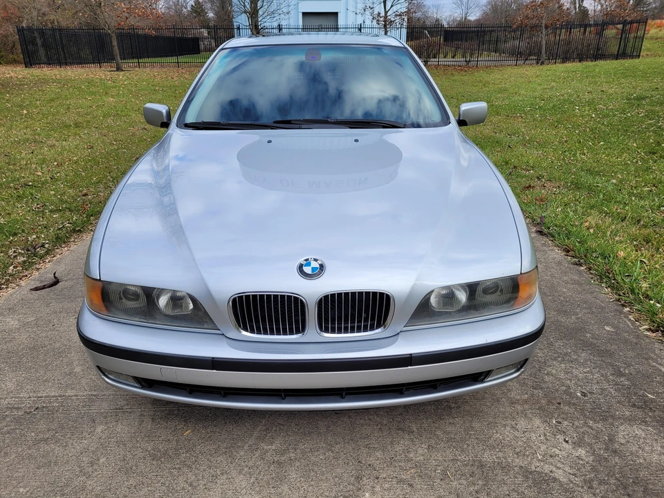 2000 BMW E39 540i - Image 7 of 31
