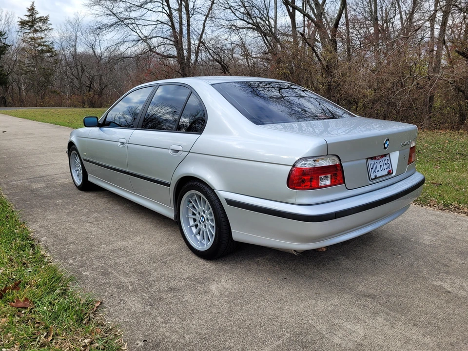2000 BMW E39 540i - Image 13 of 31