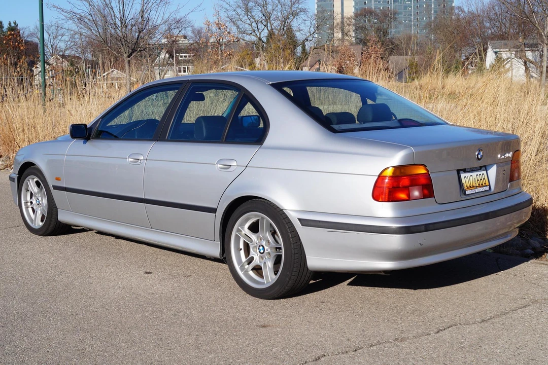 2000 BMW E39 540i - Image 4 of 13