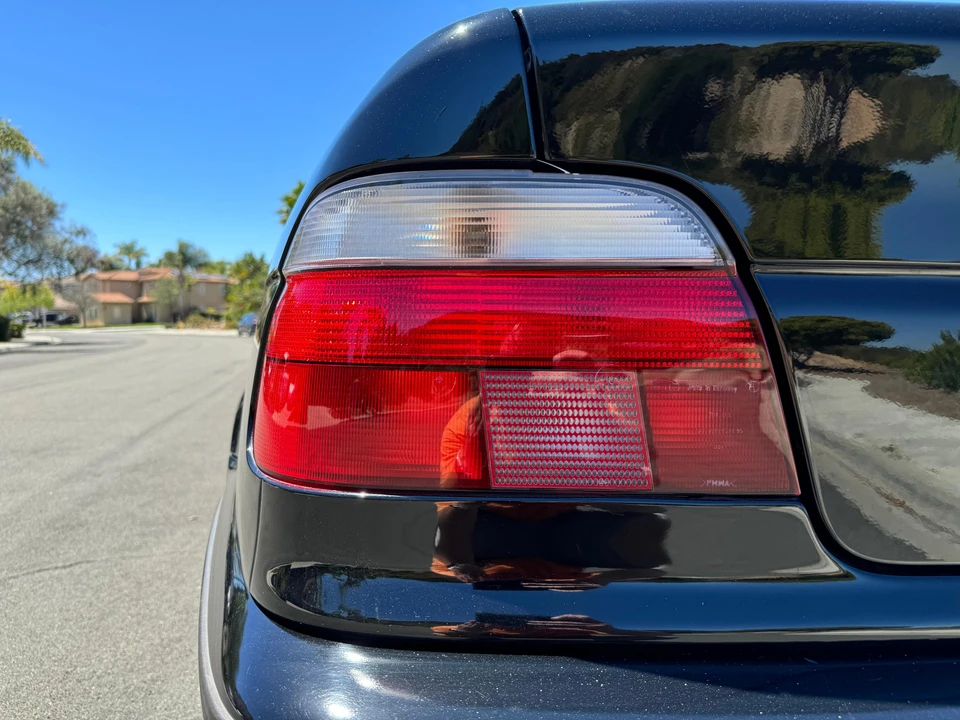 2000 BMW E39 540i - Image 17 of 31