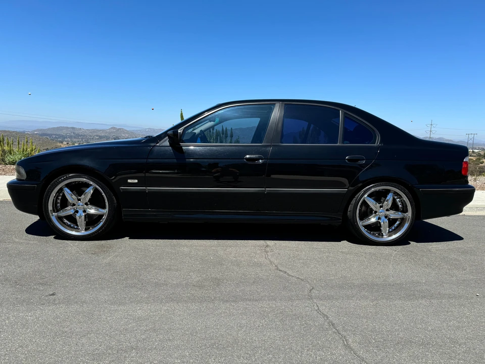 2000 BMW E39 540i - Image 7 of 31