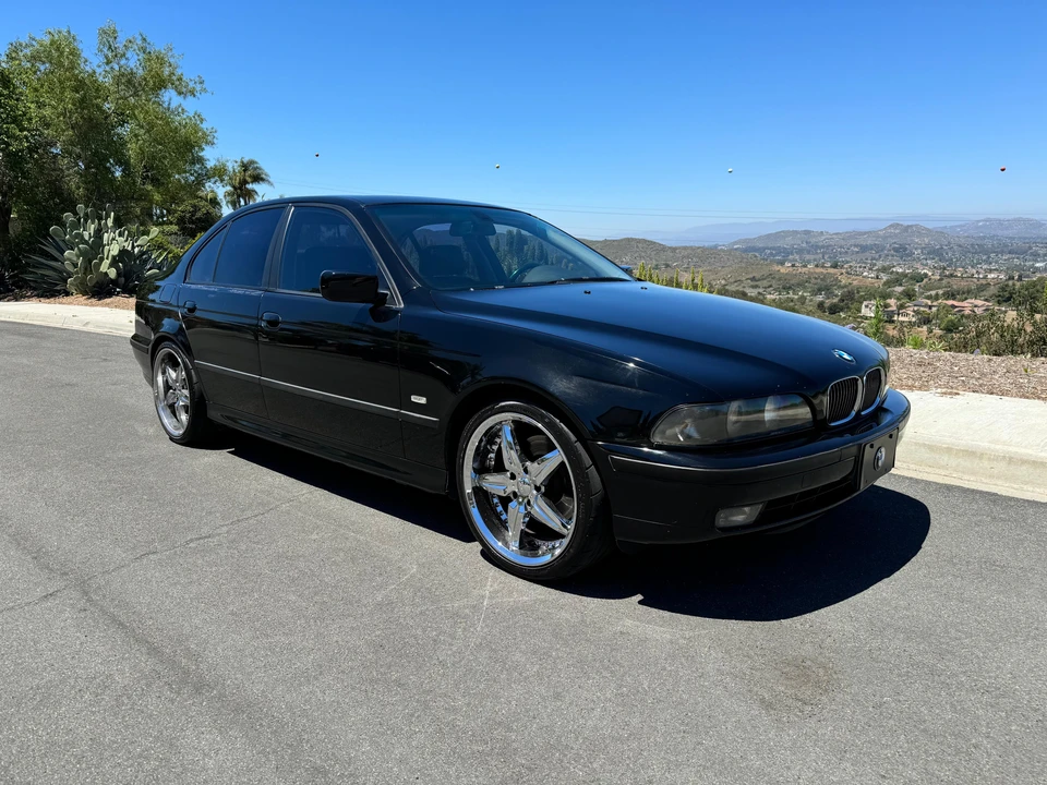 2000 BMW E39 540i - Image 9 of 31