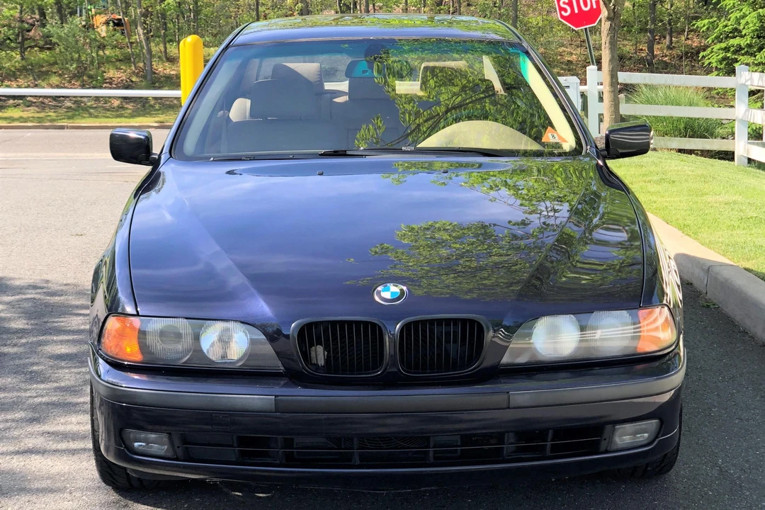 2000 BMW E39 540i - Image 2 of 11