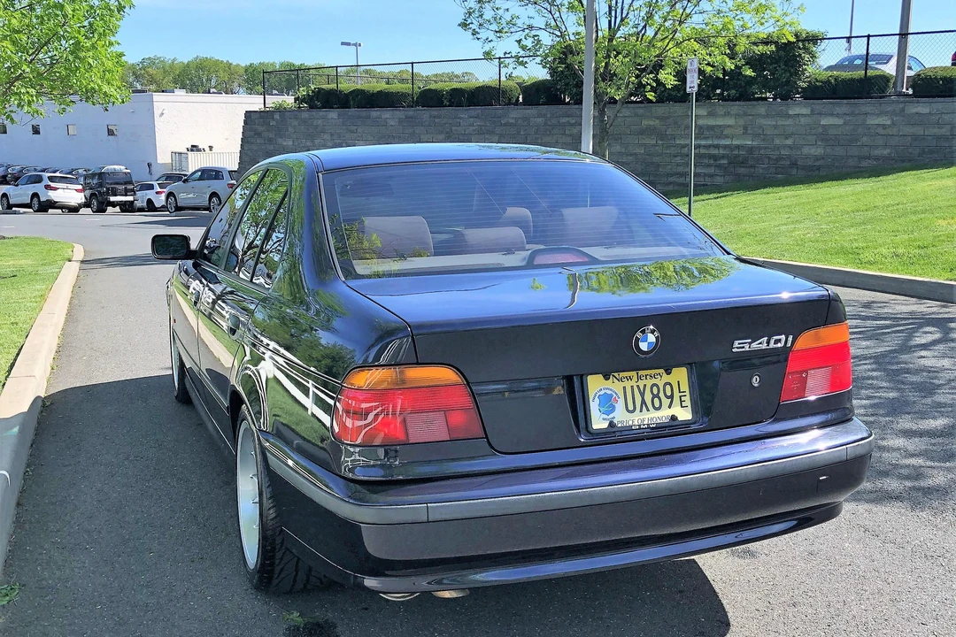 2000 BMW E39 540i - Image 7 of 11