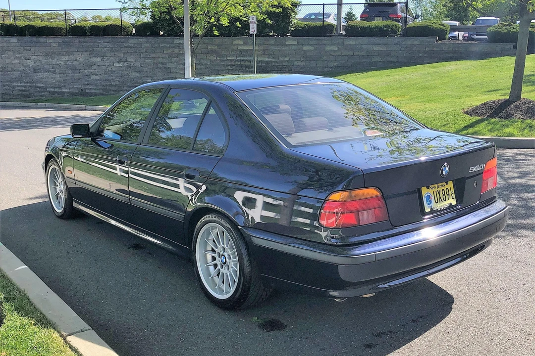 2000 BMW E39 540i - Image 4 of 11