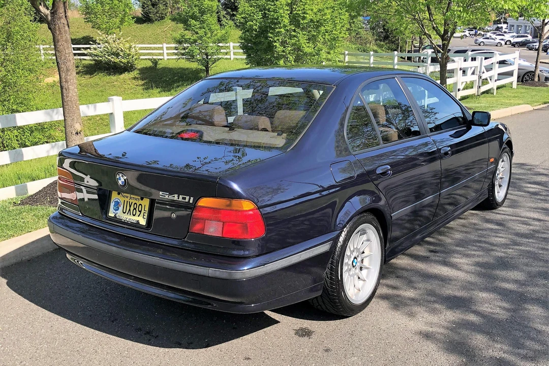 2000 BMW E39 540i - Image 8 of 11