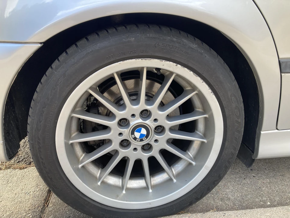 2000 BMW E39 540i - Image 30 of 31
