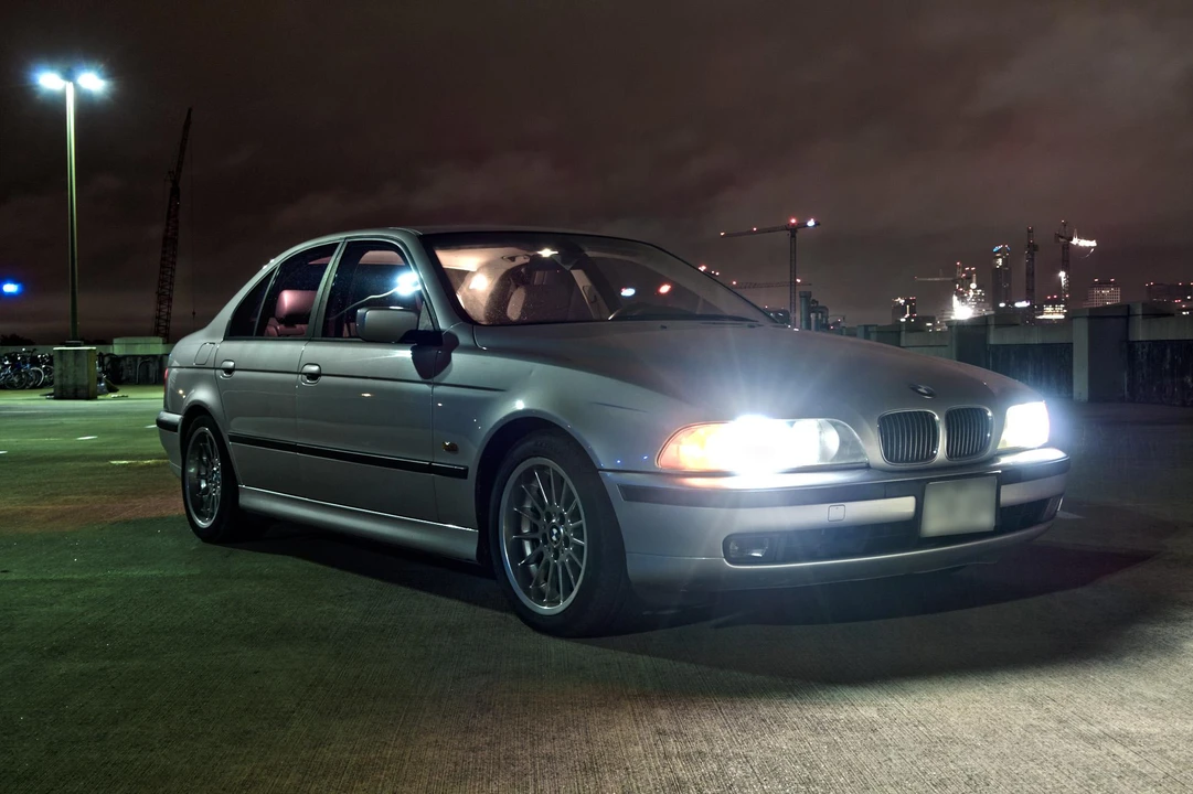 2000 BMW E39 540i - Image 13 of 31