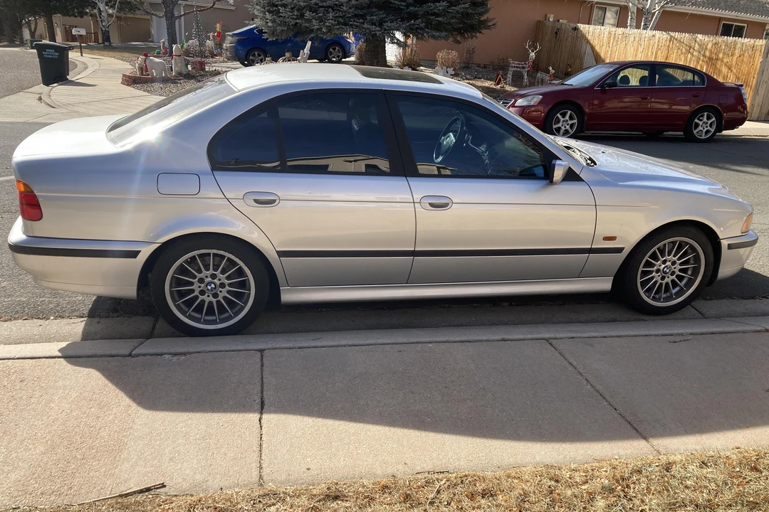 2000 BMW E39 540i - Image 3 of 31
