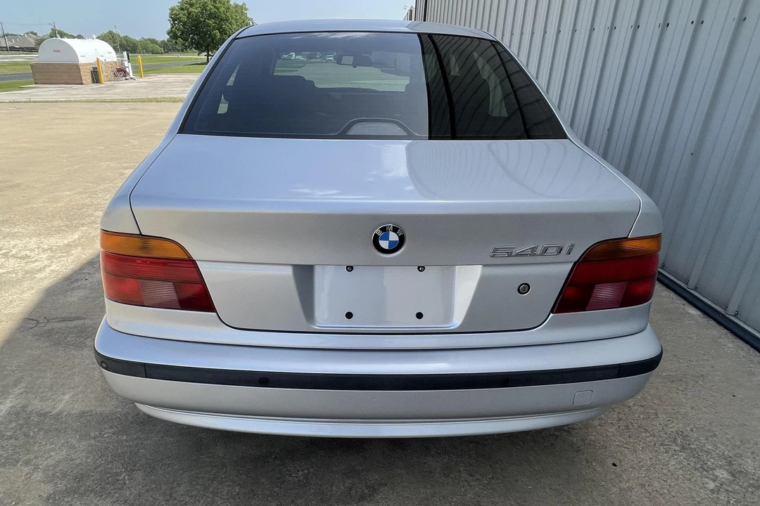 2000 BMW E39 540i - Image 5 of 31